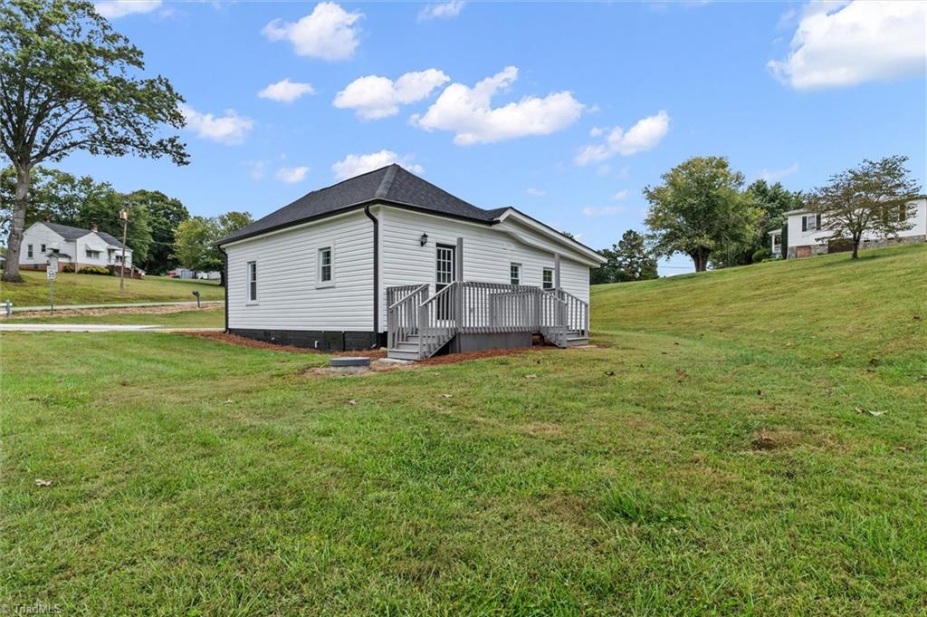 212 Bluemont Road Mount Airy, NC 27030 - Photo 20 of 22