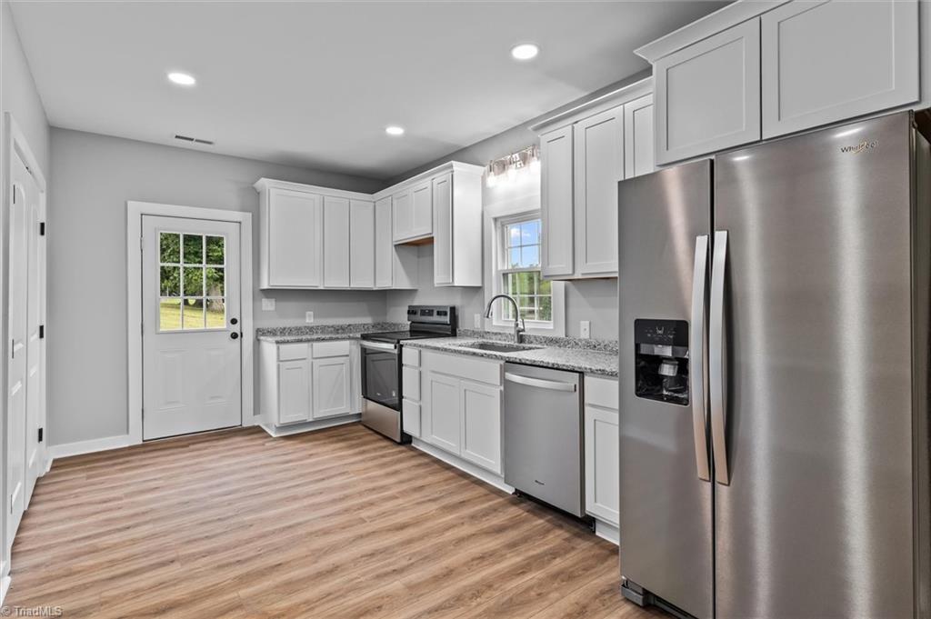 212 Bluemont Road Mount Airy, NC 27030 - Photo 9 of 22