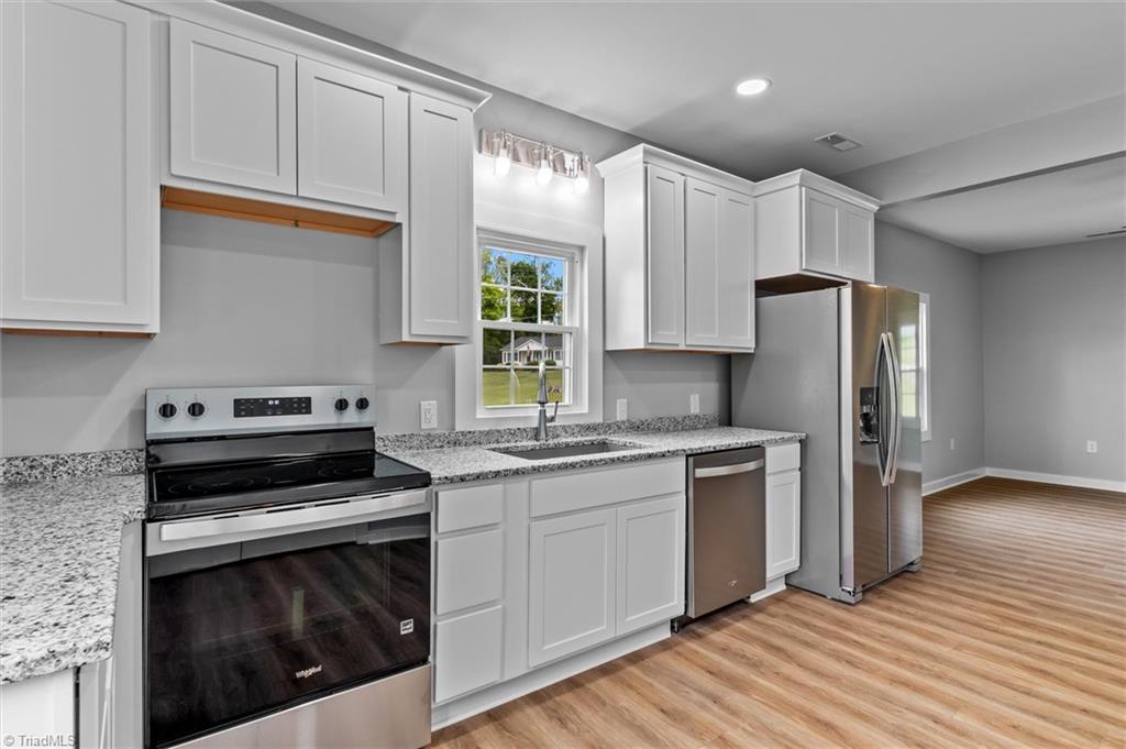 212 Bluemont Road Mount Airy, NC 27030 - Photo 10 of 22