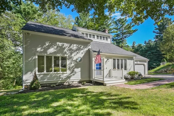 $760,000 | 6 Barrows Road, Mendon, MA 01756