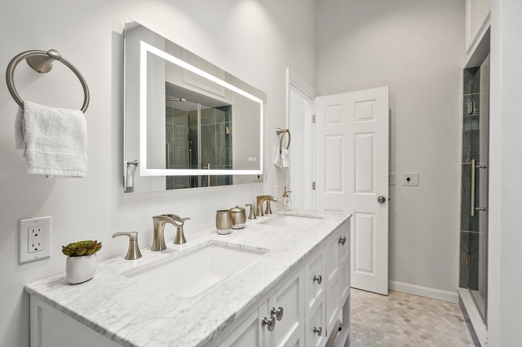 6 Barrows Road Mendon, MA 01756 - Photo 21 of 33