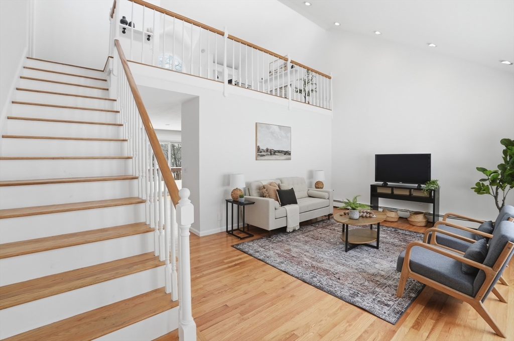 6 Barrows Road Mendon, MA 01756 - Photo 4 of 33