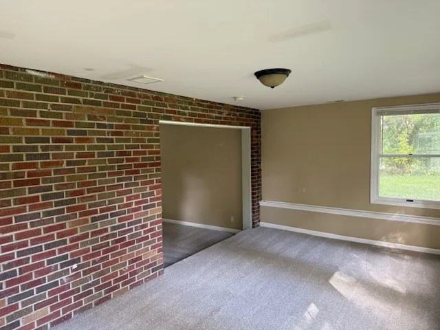 $1,350 | 32857 North Alleghany Road, Unit EAST, Grayslake, IL 60030