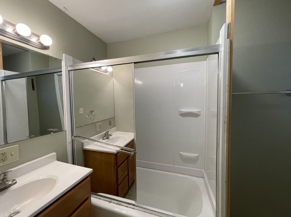 32857 North Alleghany Road, Unit EAST Grayslake, IL 60030 - Photo 10 of 13