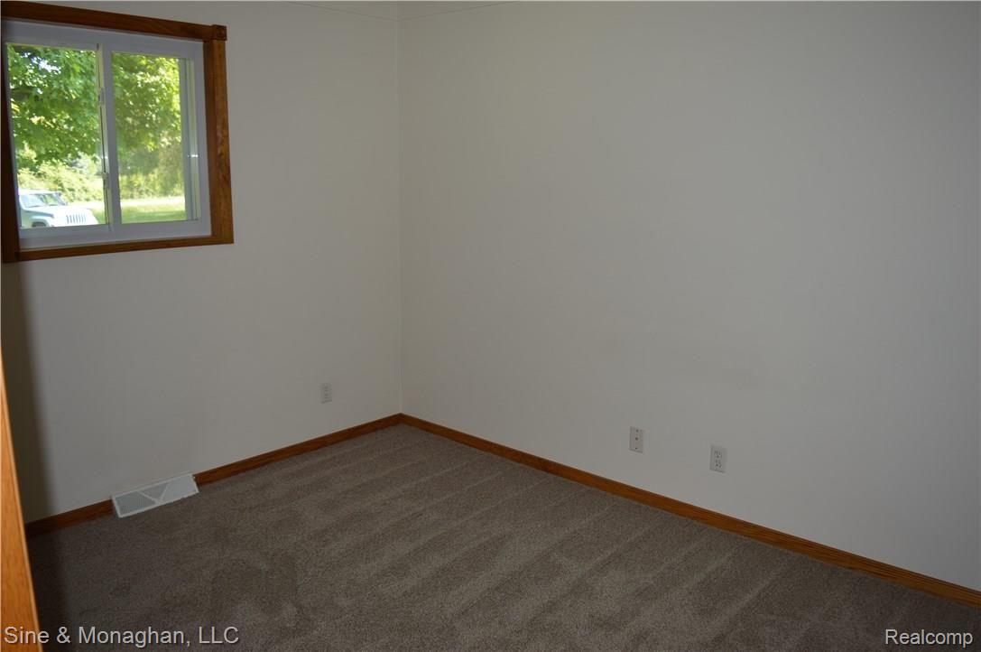 9631 Big Hand Road Columbus, MI 48063 - Photo 22 of 28 026.JPG