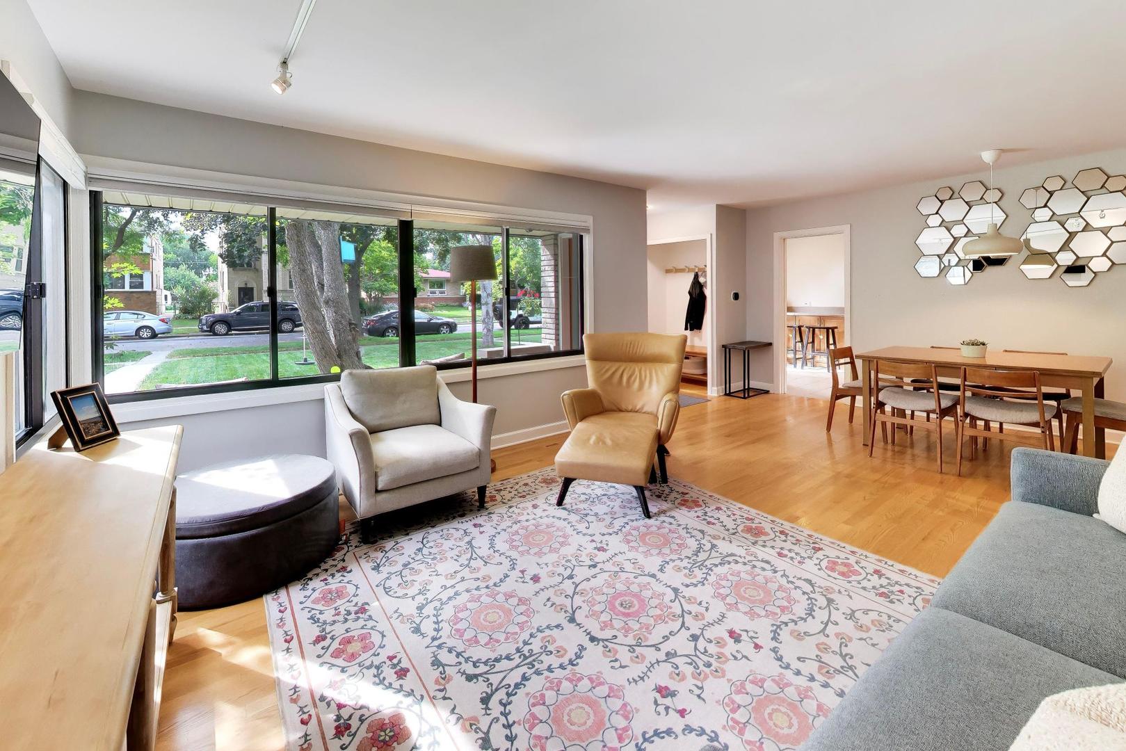 8835 Forestview Road Evanston, IL 60203 - Photo 6 of 44 Gallery Image 6