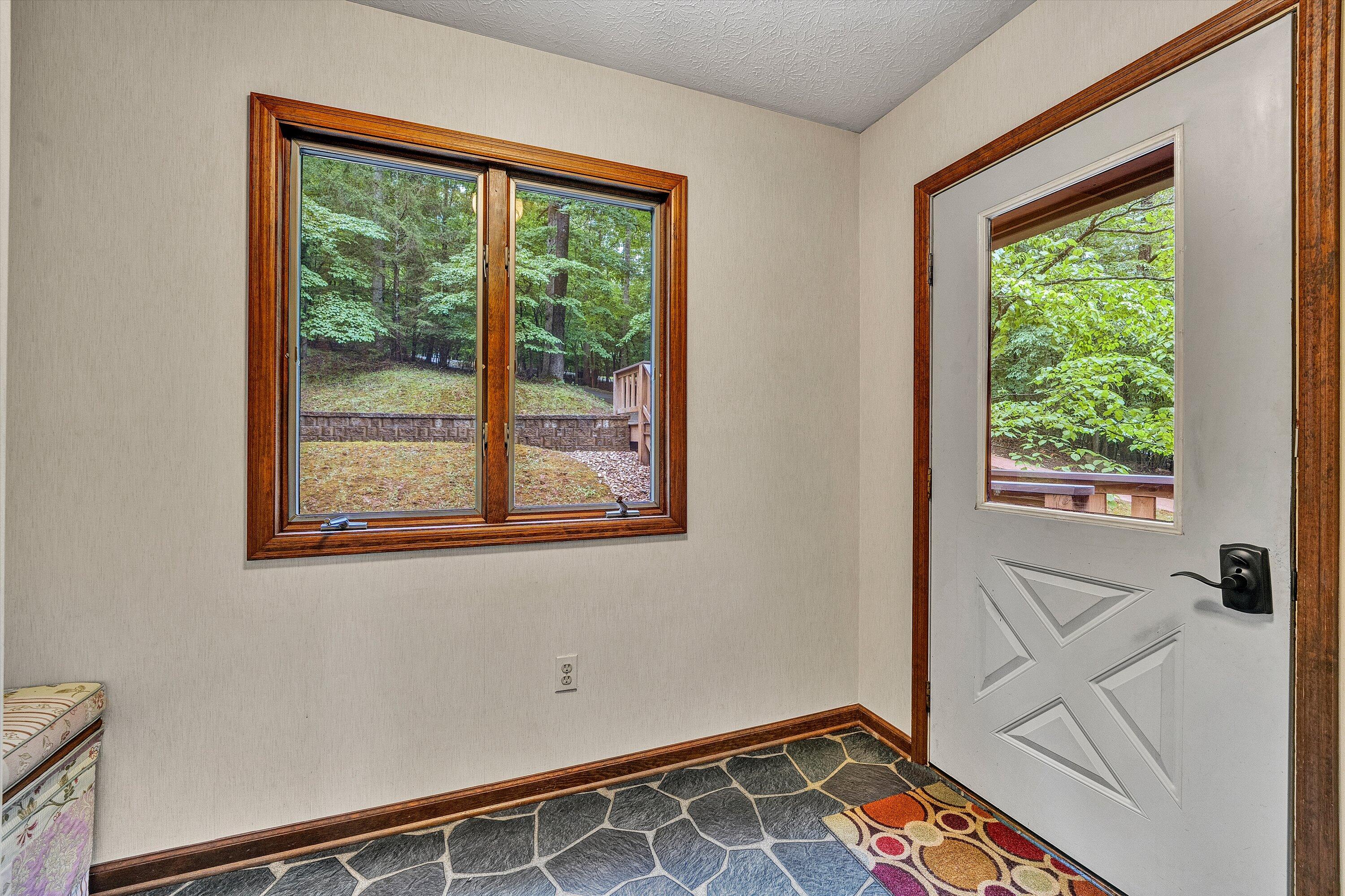 211 Wilderness Way Moneta, VA 24121 - Photo 8 of 41 08-SGP-1