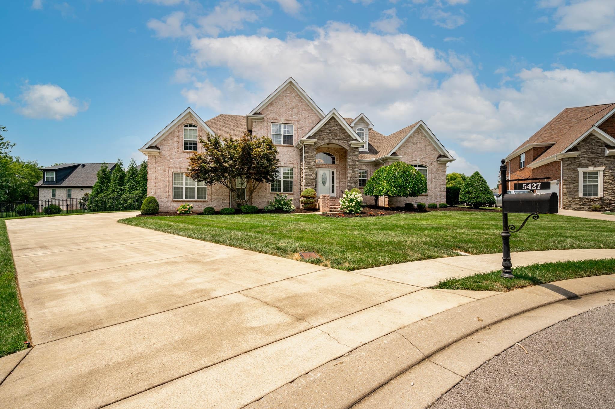 5427 Sherrington Road Murfreesboro, TN 37128 - Photo 2 of 33 Gallery Image 2
