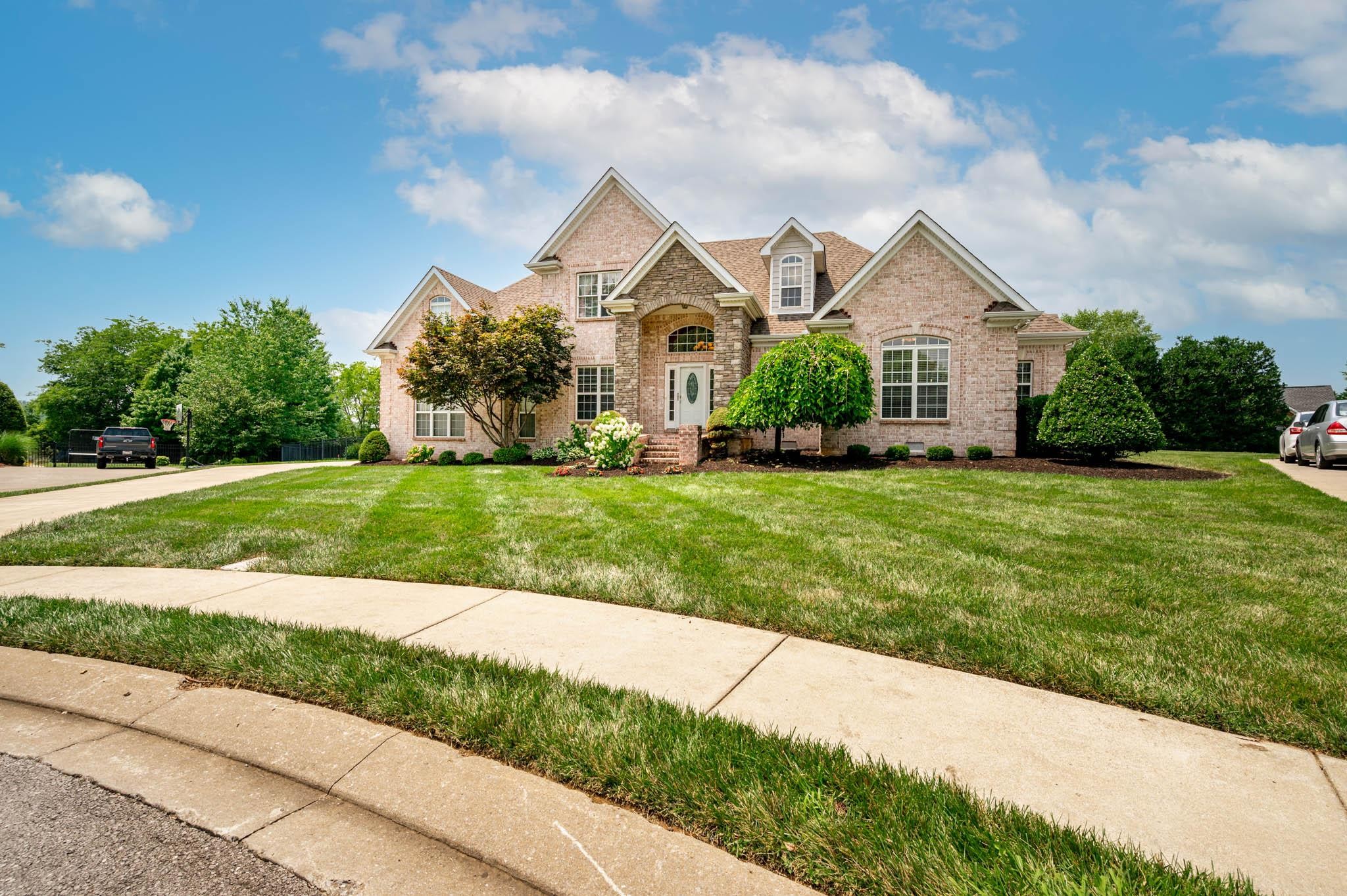 5427 Sherrington Road Murfreesboro, TN 37128 - Photo 3 of 33 Gallery Image 3