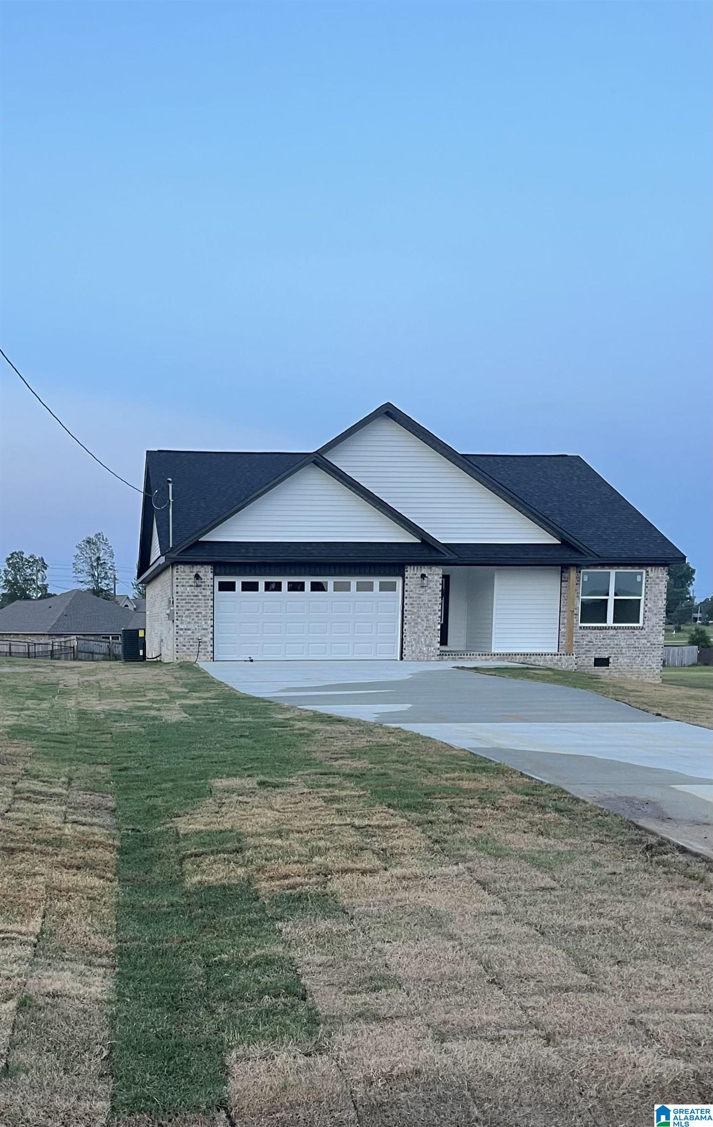950 County Road 733 Clanton, AL 35045 - Photo 2 of 29