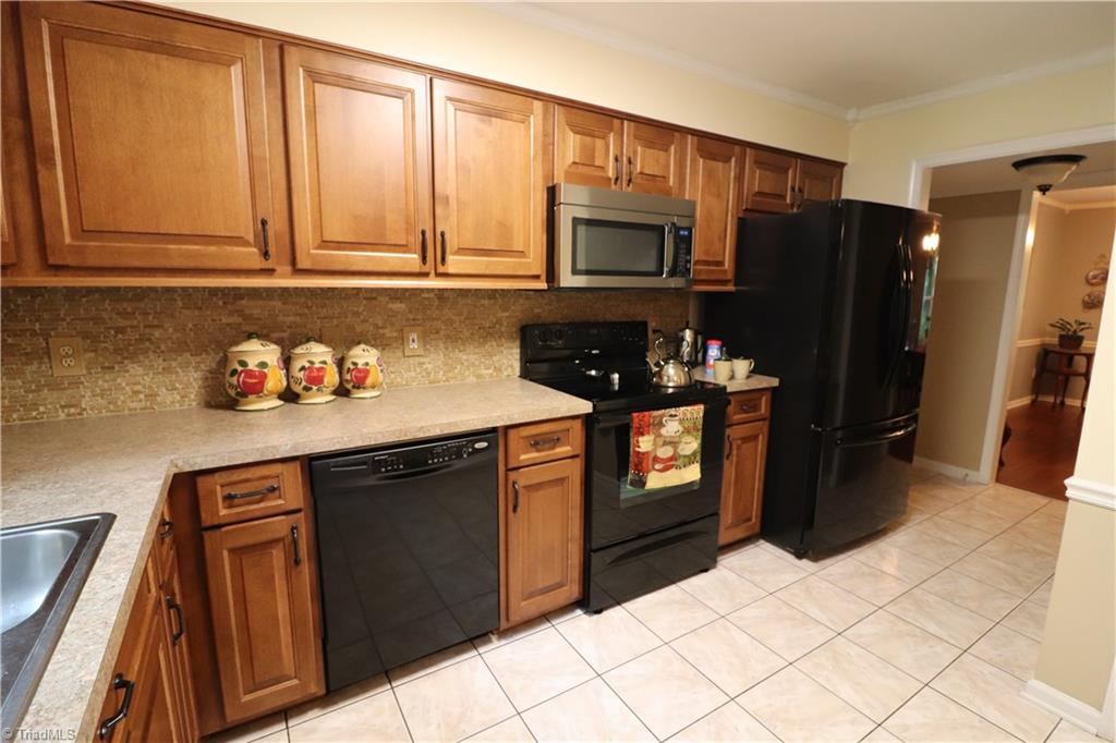 520 Covington Ridge Road Winston-Salem, NC 27107 - Photo 14 of 29 Gallery Image 14