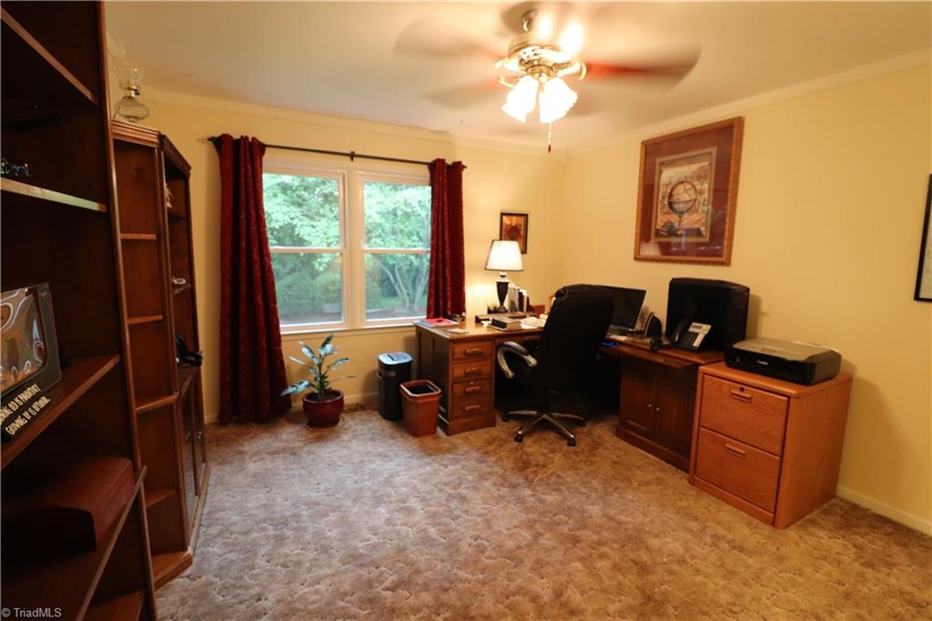 520 Covington Ridge Road Winston-Salem, NC 27107 - Photo 8 of 29 Gallery Image 8