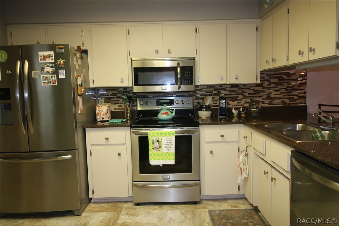 6884 Culpepper Court Inverness, FL 34452 - Photo 6 of 19 Gallery Image 6