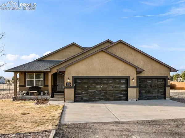 $474,900 | 1140 West Shenandoah Drive, Pueblo, CO 81007