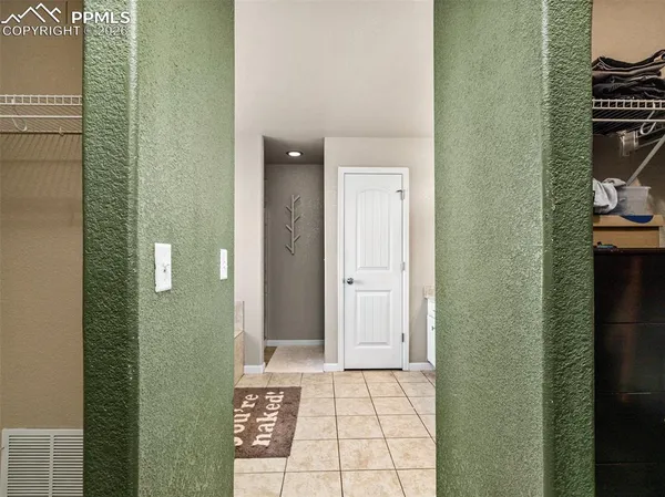 $474,900 | 1140 West Shenandoah Drive, Pueblo, CO 81007