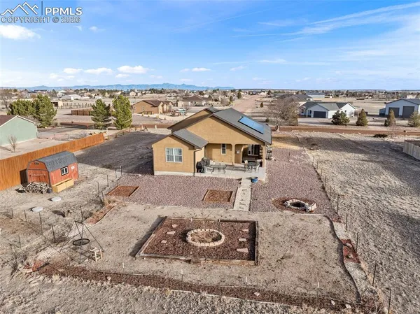$474,900 | 1140 West Shenandoah Drive, Pueblo, CO 81007