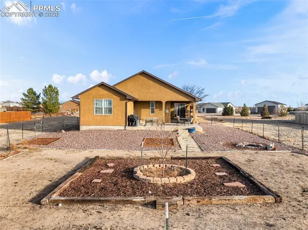 $474,900 | 1140 West Shenandoah Drive, Pueblo, CO 81007