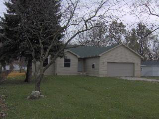9036 Main Street Maybee, MI 48159 - Photo 1 of 17 WELCOME HOME