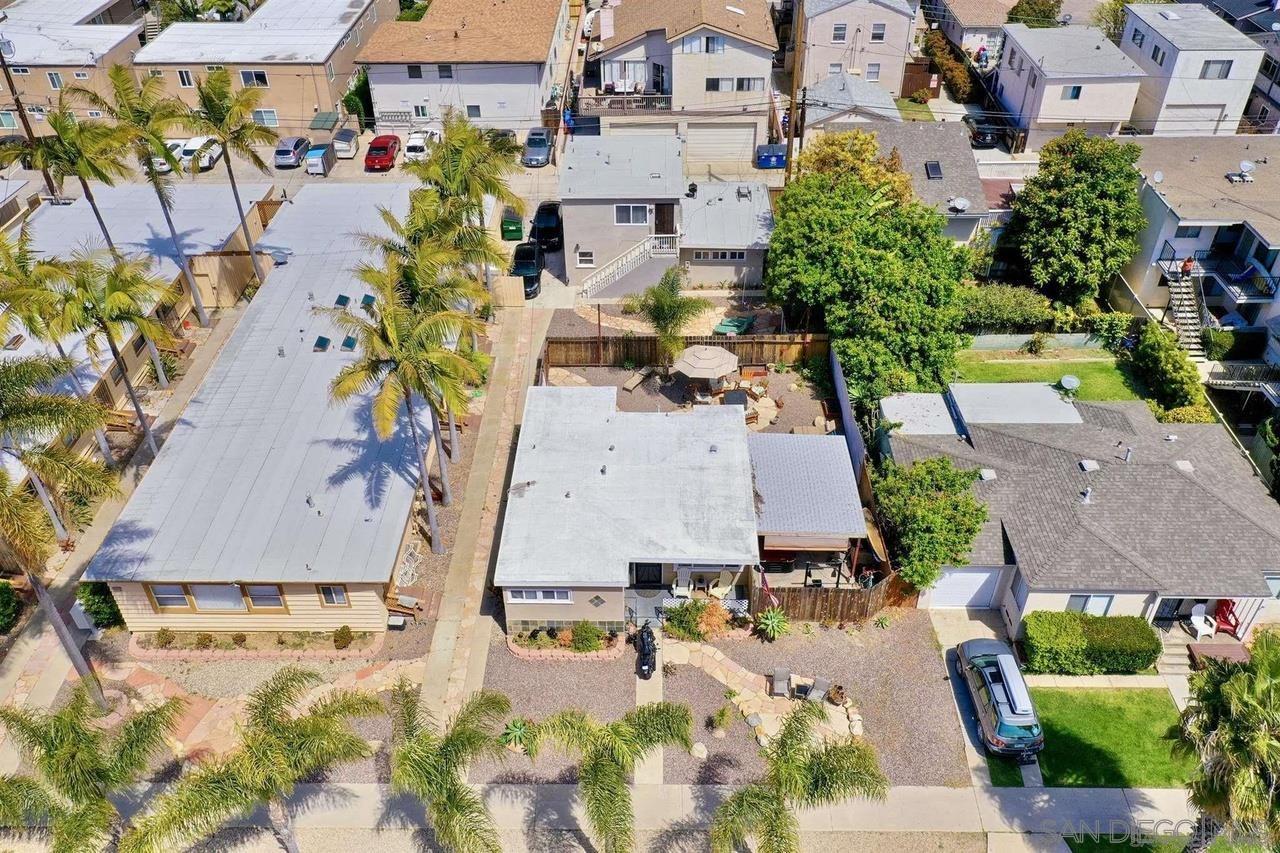 934 Reed Avenue San Diego, CA 92109 - Photo 20 of 39 an aerial view of residential houses with outdoor space