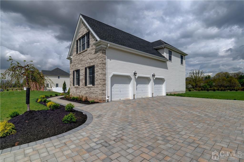 8 Whetherell Road Hillsborough, NJ 08844 - Photo 3 of 25 Gallery Image 3