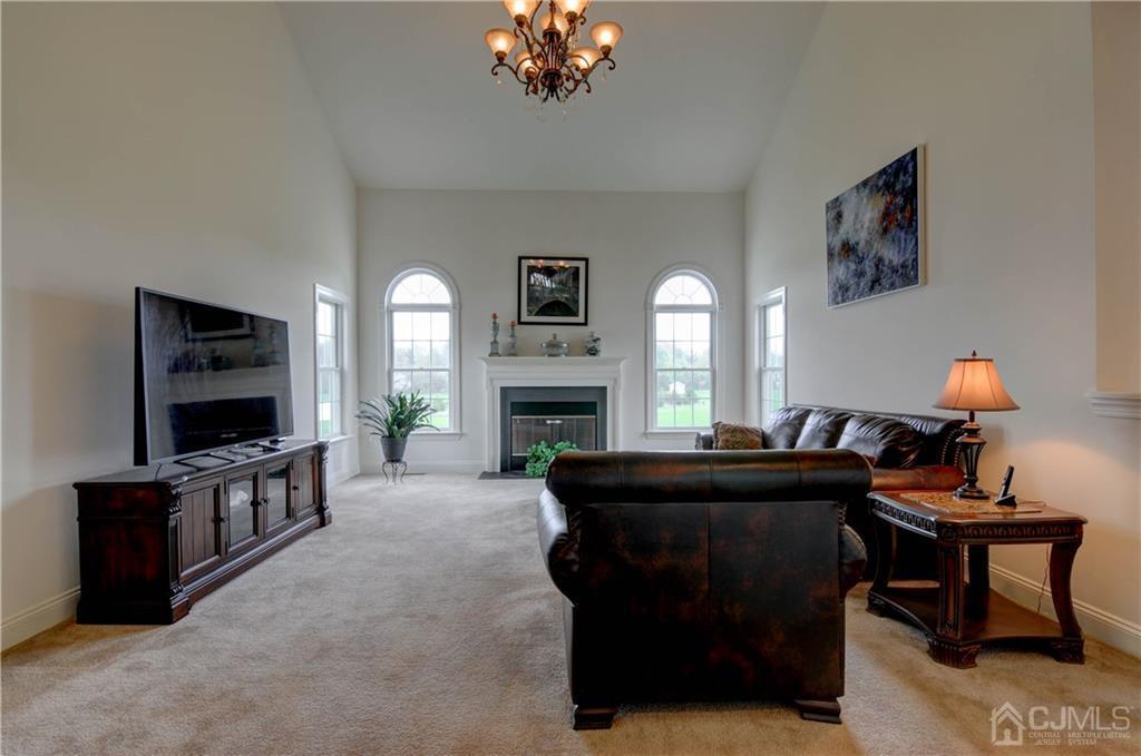8 Whetherell Road Hillsborough, NJ 08844 - Photo 9 of 25 Gallery Image 9