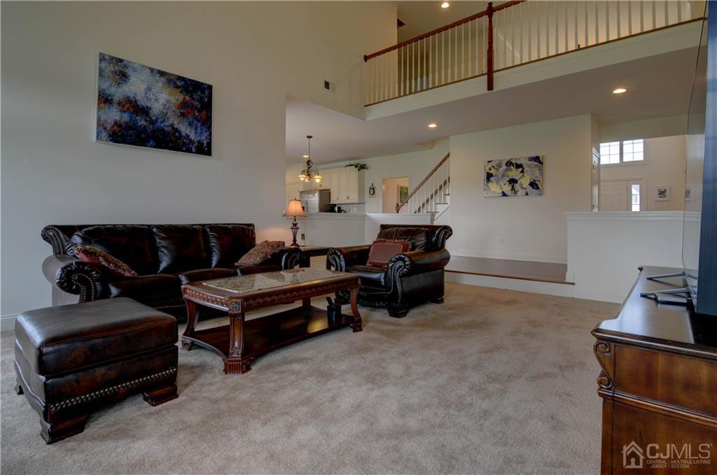 8 Whetherell Road Hillsborough, NJ 08844 - Photo 10 of 25 Gallery Image 10