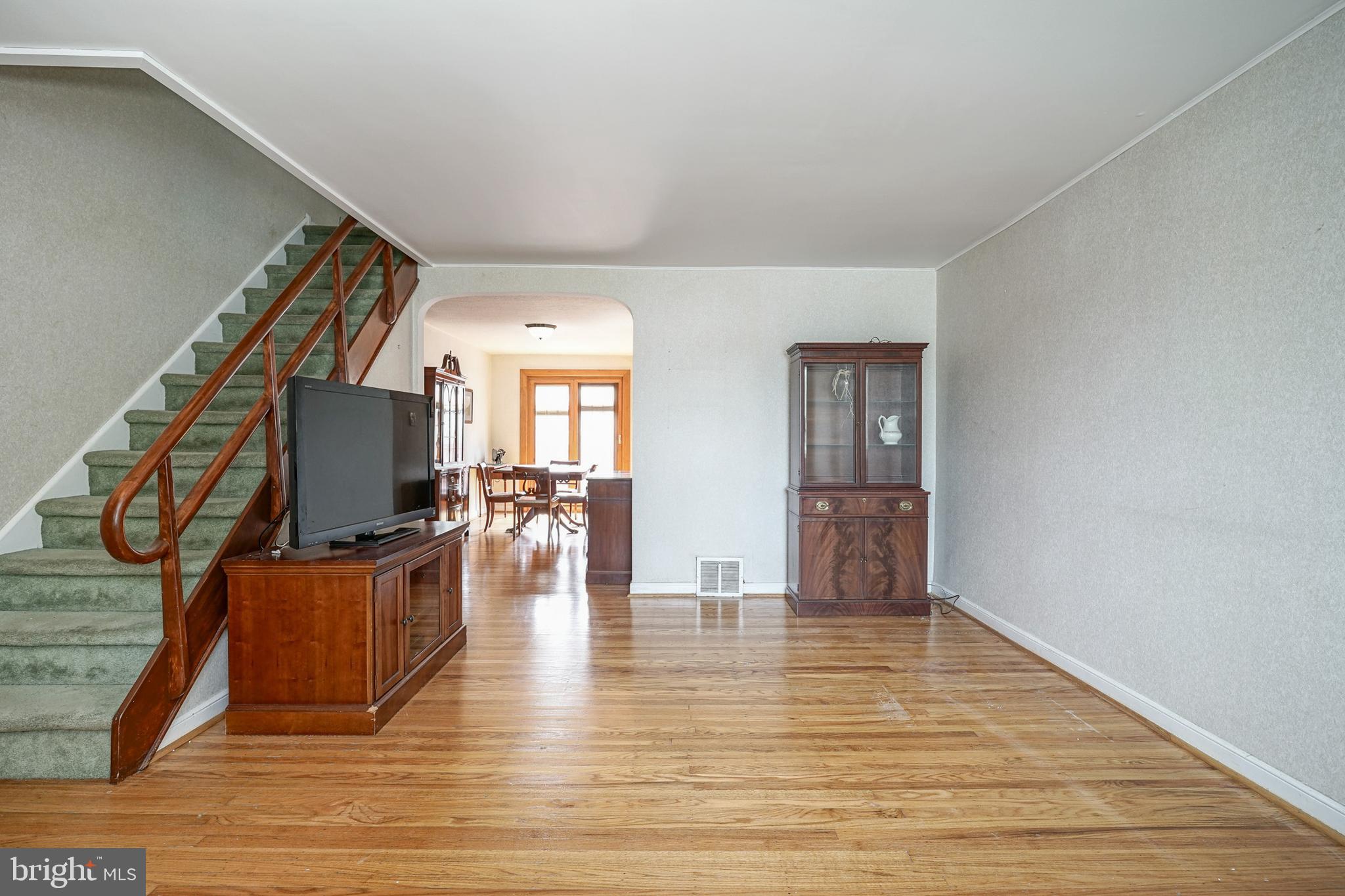 3324 Fordham Road Philadelphia, PA 19114 - Photo 2 of 29 Gallery Image 2