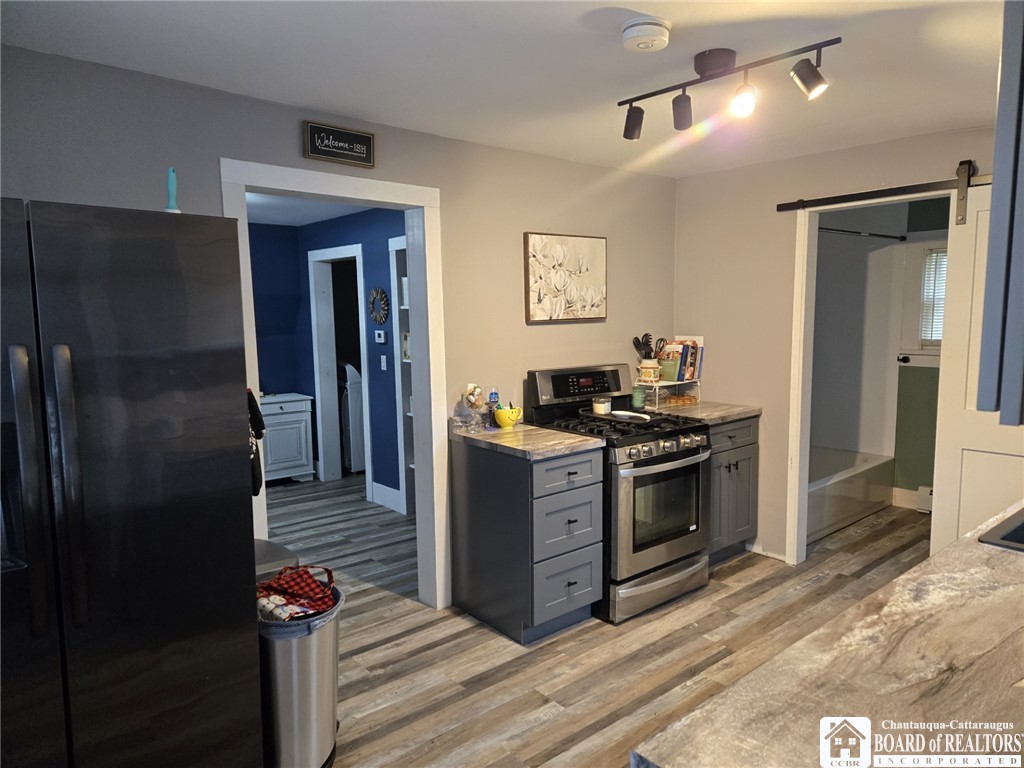 172 South Margay Street Dunkirk, NY 14048 - Photo 4 of 21 Kitchen