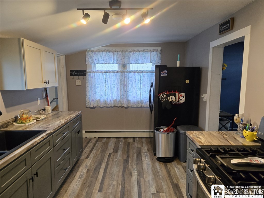 172 South Margay Street Dunkirk, NY 14048 - Photo 6 of 21 Kitchen