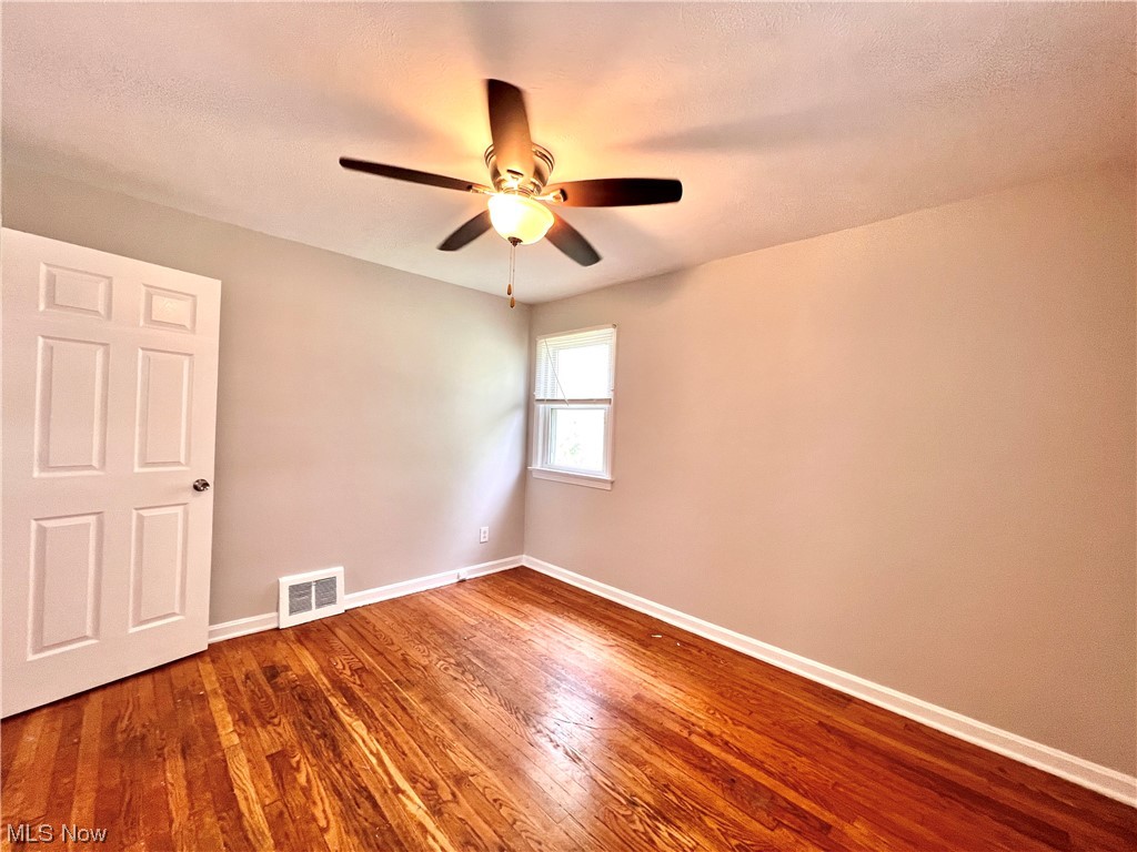 912 Whitby Road Cleveland Heights, OH 44112 - Photo 15 of 27