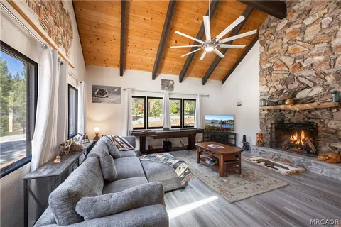$560,000 | 39945 Trail Of The Whispering Pines, Big Bear Lake, CA 92315