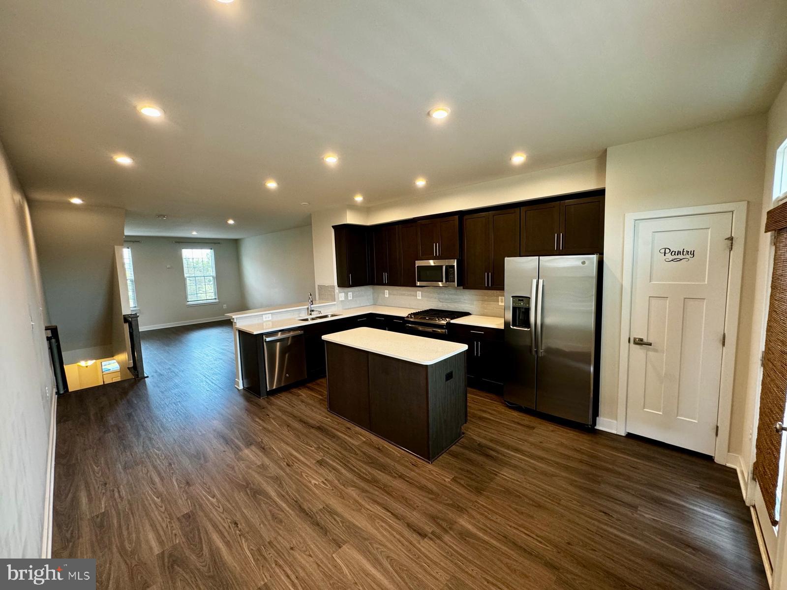 2626 Jetstream Road Herndon, VA 20171 - Photo 4 of 29