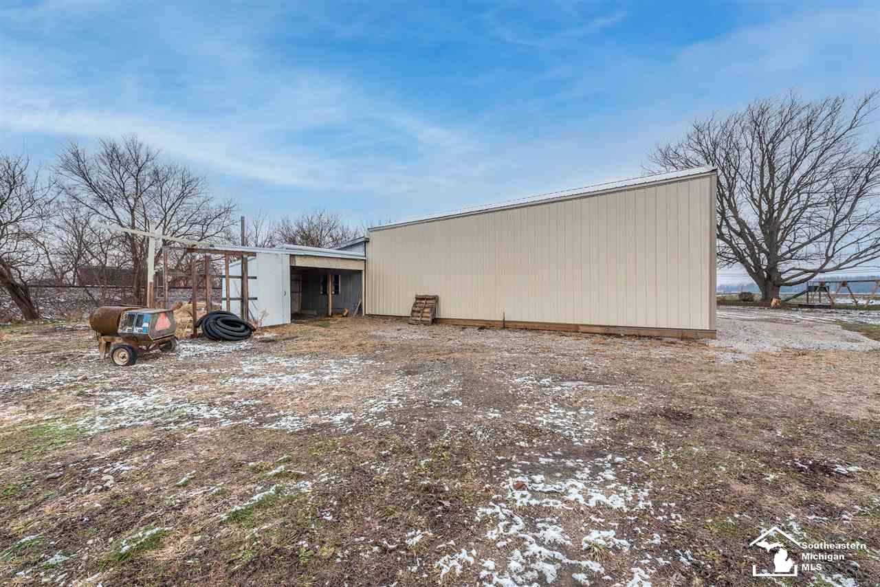 975 West Sigler Road Carleton, MI 48117 - Photo 30 of 39 Gallery Image 30