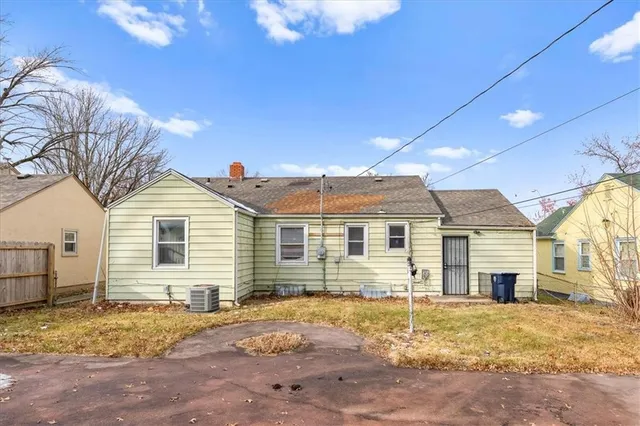 $134,500 | 6435 Walrond Avenue, Kansas City, MO 64132