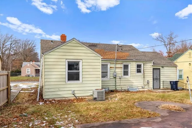 $134,500 | 6435 Walrond Avenue, Kansas City, MO 64132