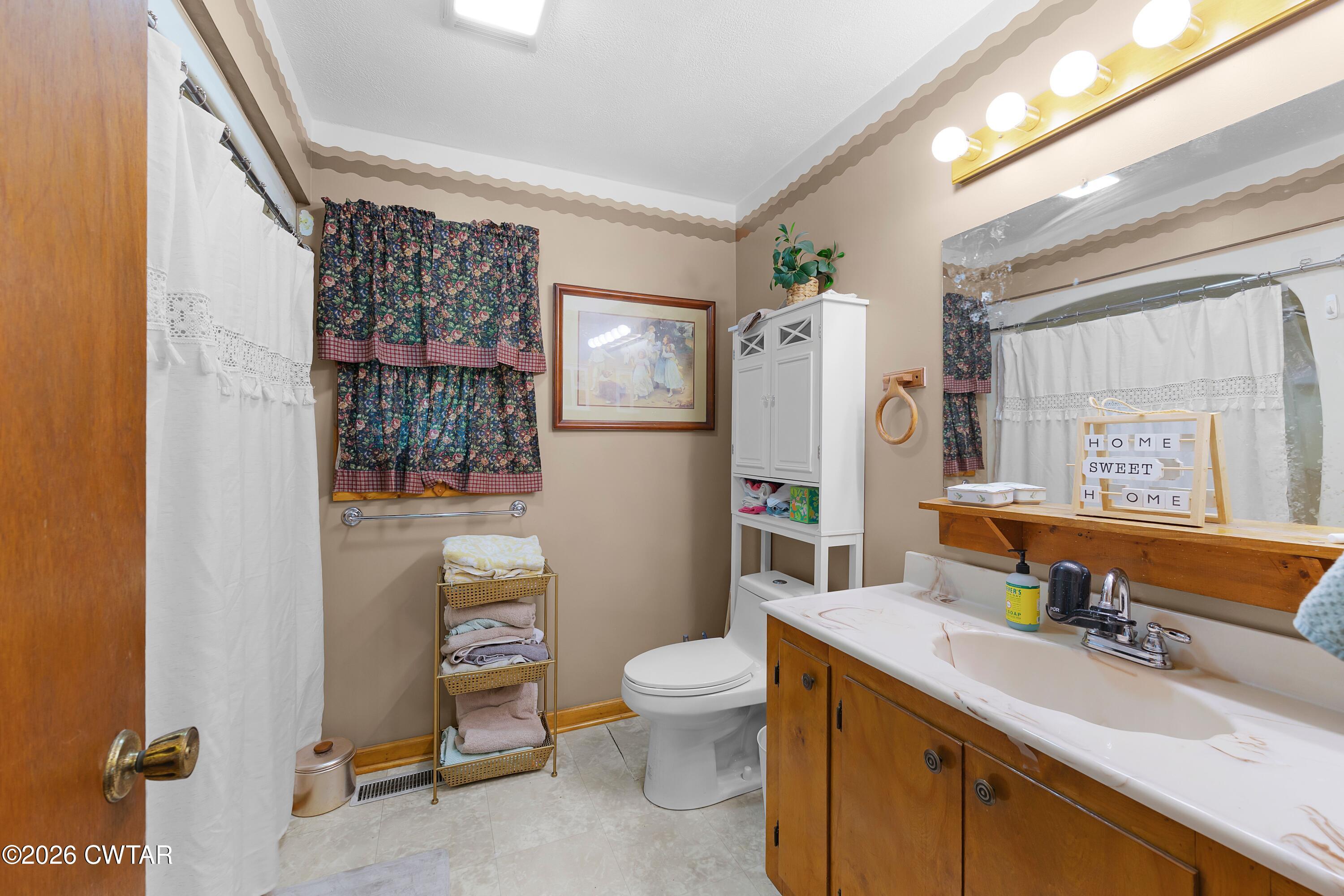 271 Ivey Road Scotts Hill, TN 38374 - Photo 14 of 31 Ivey bath2