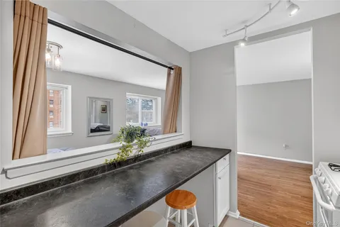 $108,000 | 395 Westchester Avenue, Unit 2M, Port Chester, NY 10573