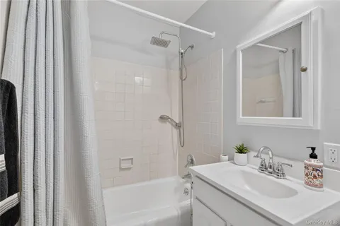 $108,000 | 395 Westchester Avenue, Unit 2M, Port Chester, NY 10573