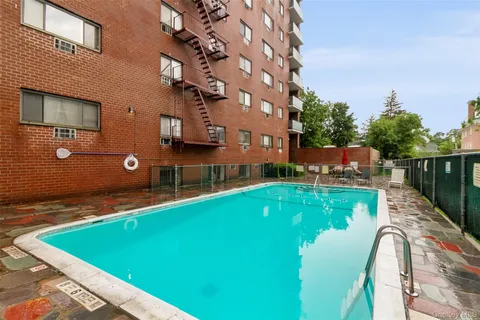 $108,000 | 395 Westchester Avenue, Unit 2M, Port Chester, NY 10573