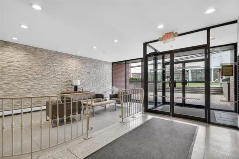$108,000 | 395 Westchester Avenue, Unit 2M, Port Chester, NY 10573