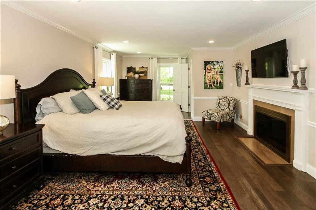 8895 Spring Mill Road Indianapolis, IN 46260 - Photo 13 of 35 Gallery Image 13