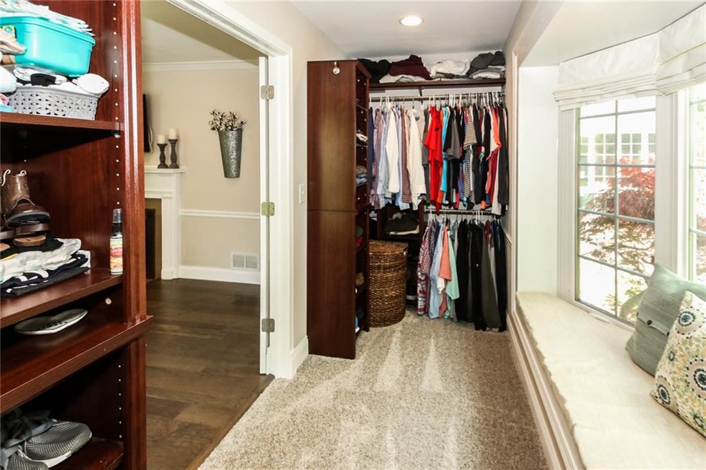 8895 Spring Mill Road Indianapolis, IN 46260 - Photo 14 of 35 Gallery Image 14