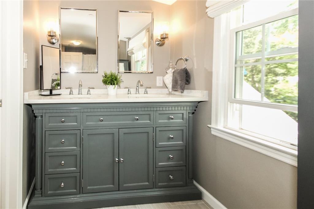 8895 Spring Mill Road Indianapolis, IN 46260 - Photo 21 of 35 Gallery Image 21
