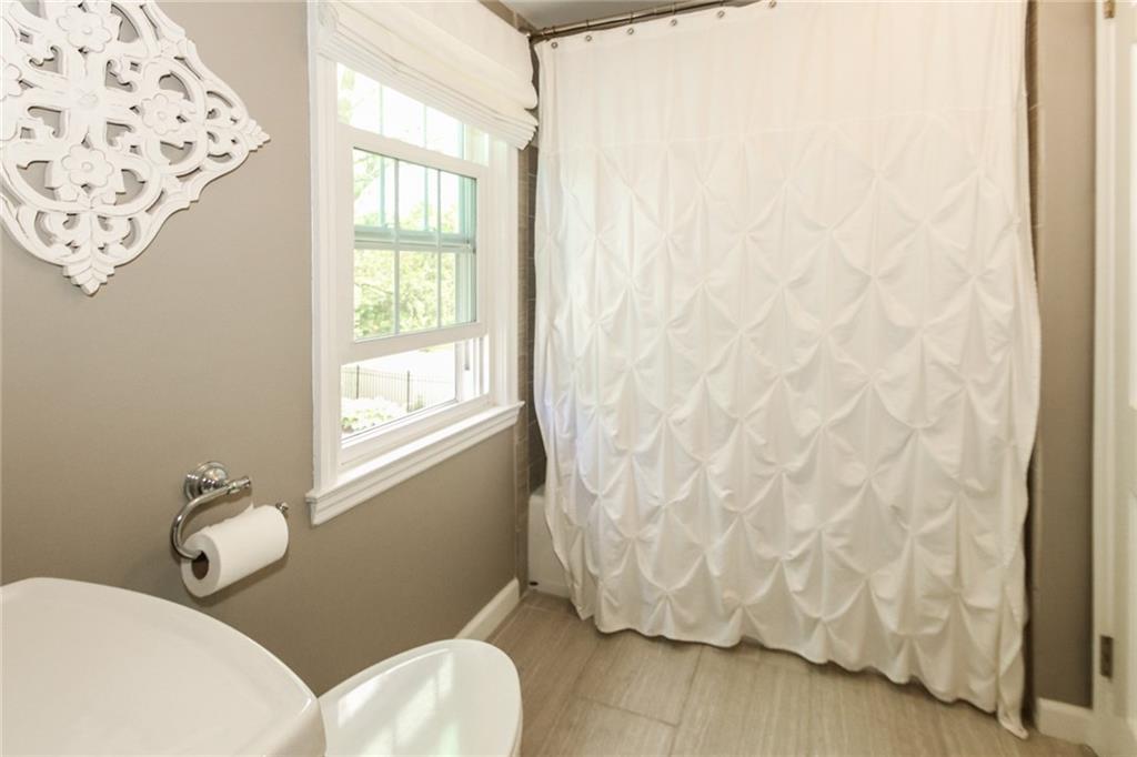 8895 Spring Mill Road Indianapolis, IN 46260 - Photo 22 of 35 Gallery Image 22