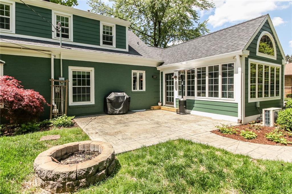 8895 Spring Mill Road Indianapolis, IN 46260 - Photo 32 of 35 Gallery Image 32