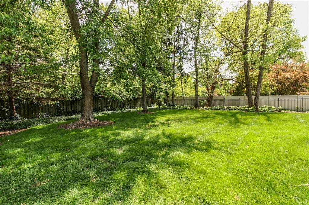 8895 Spring Mill Road Indianapolis, IN 46260 - Photo 35 of 35 Gallery Image 35
