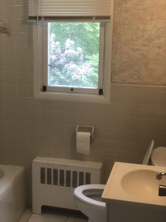 27 Lyndon Road Sharon, MA 02067 - Photo 11 of 16