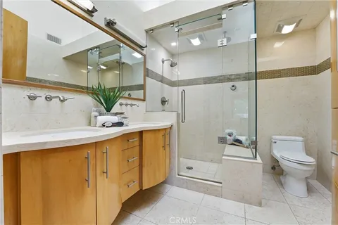 $899,000 | 19401 Sunray Lane, Unit 204, Huntington Beach, CA 92648