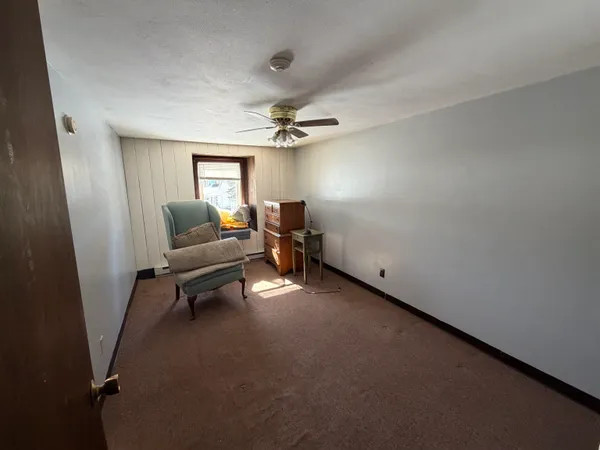 $1,900 | 746 Calef Highway, Unit 2, Barrington, NH 03825