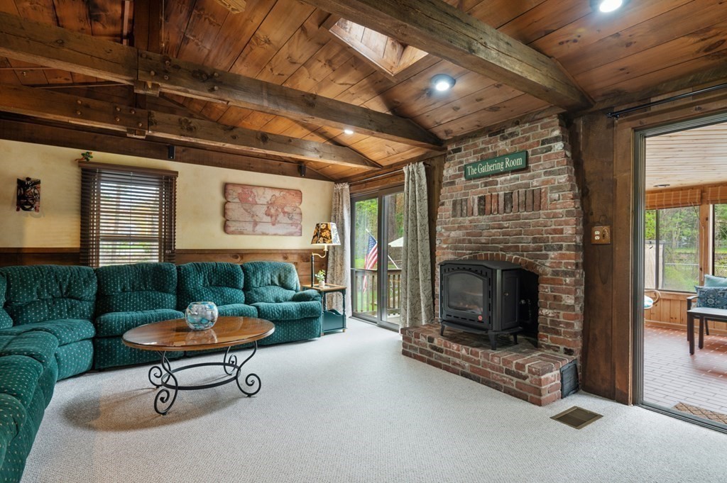 18 Bernard Road Dracut, MA 01826 - Photo 11 of 34 Gallery Image 11